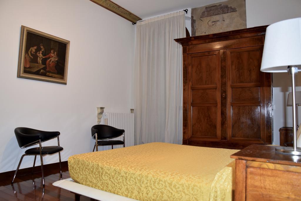 Ball Apartments Loc 04163 Verona Room photo